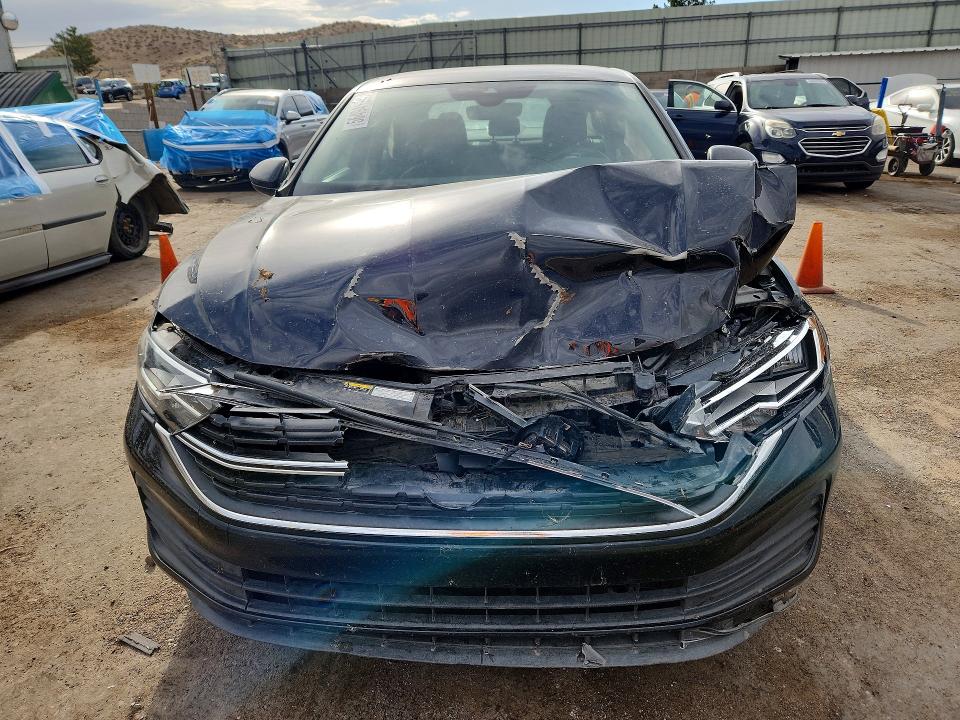 56494126 :رقم المزاد ، 3VWCM7BU6NM023732 vin ، 2022 Volkswagen Jetta مزاد بيع