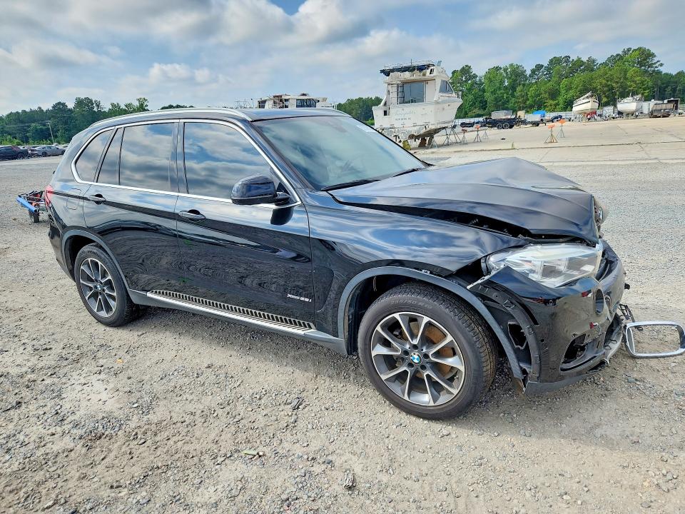 57579106 :رقم المزاد ، 5UXKR0C58J0Y05637 vin ، 2018 Bmw X5 مزاد بيع