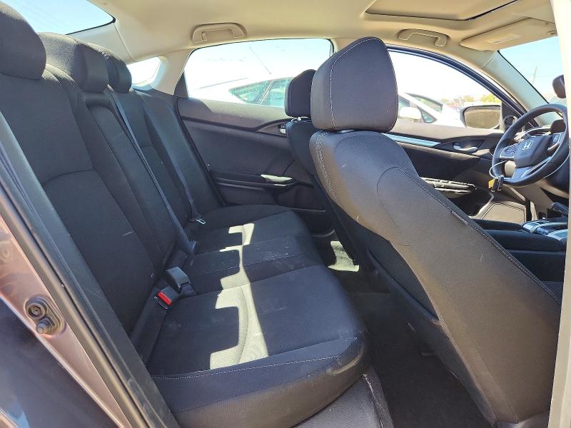56151346 :رقم المزاد ، 19XFC2F77HE215962 vin ، 2017 Honda Civic مزاد بيع