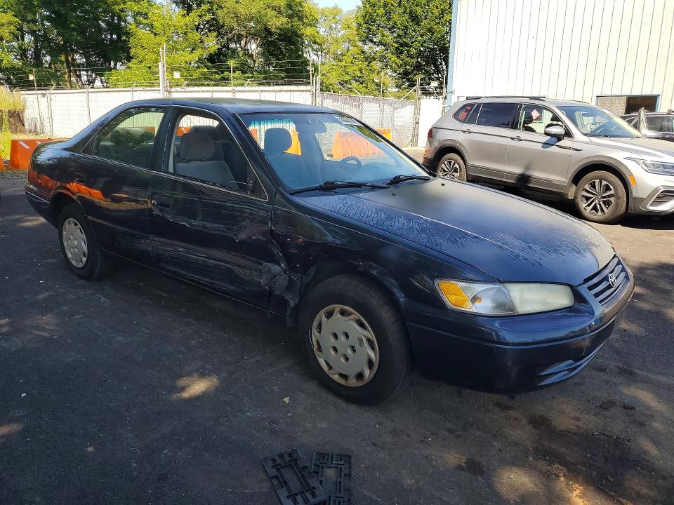 55392656 :رقم المزاد ، JT2BG22K1V0013256 vin ، 1997 Toyota Camry مزاد بيع