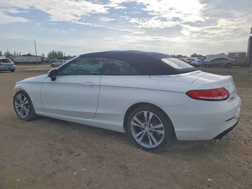 55740686 :رقم المزاد ، WDDWK4JB7JF659757 vin ، 2018 Mercedes-benz C مزاد بيع