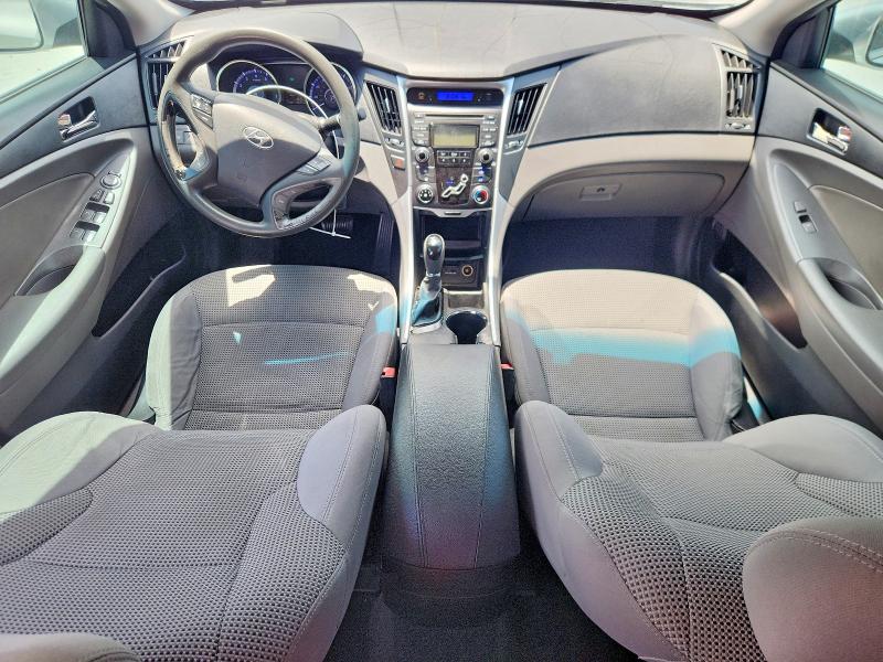 58561366 :رقم المزاد ، 5NPEB4AC1CH467810 vin ، 2012 Hyundai Sonata مزاد بيع