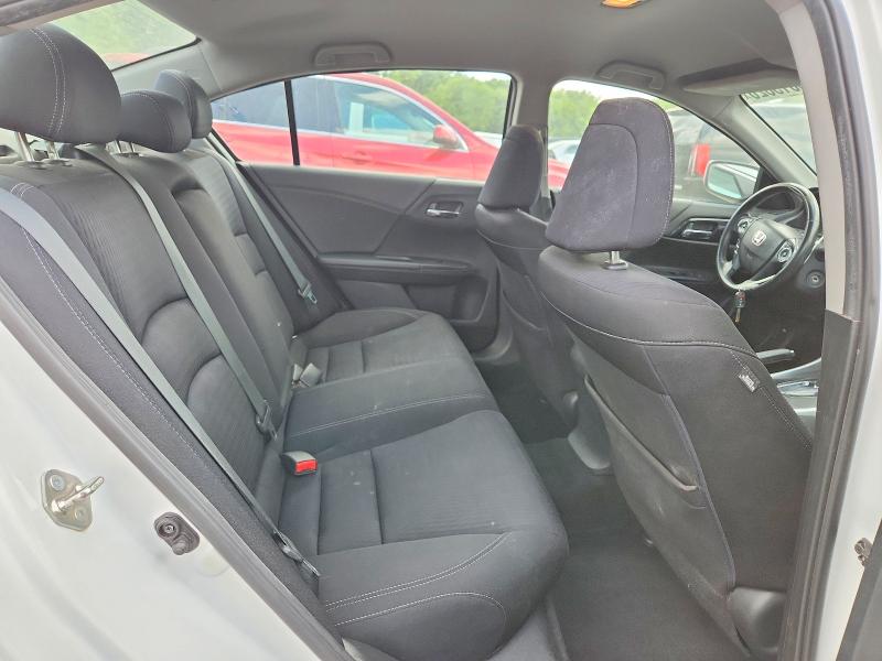 55615626 :رقم المزاد ، 1HGCR2F53FA268059 vin ، 2015 Honda Accord مزاد بيع