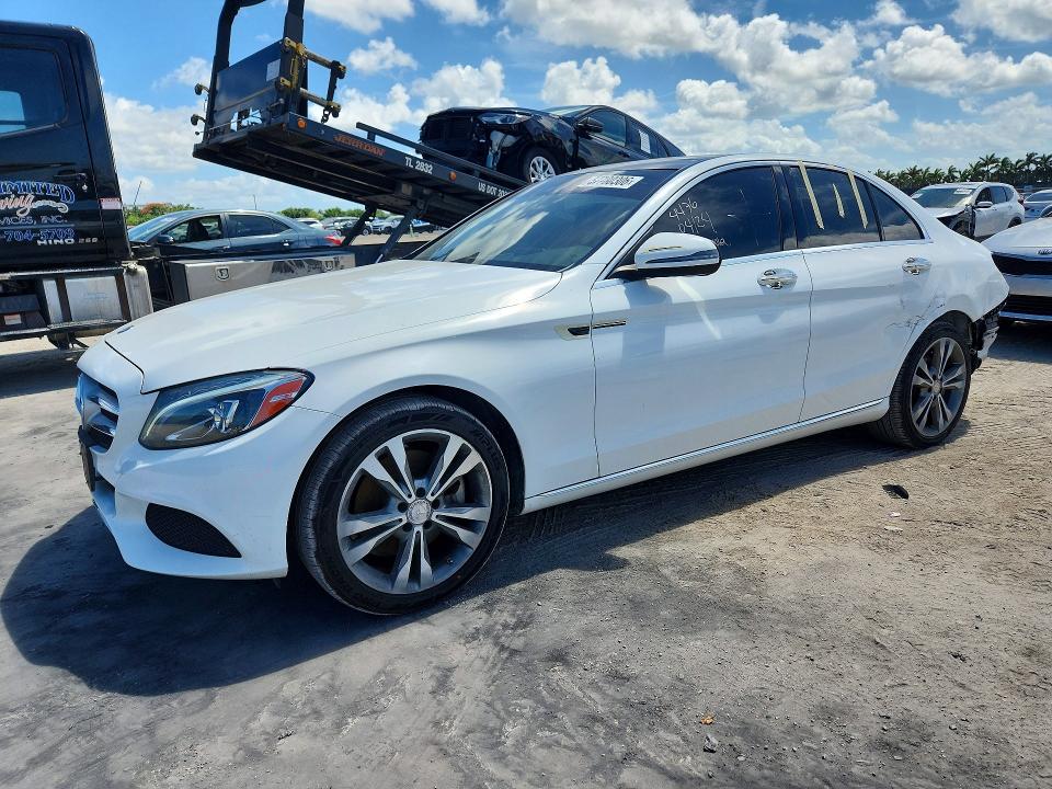 2016 Mercedes-benz C მანქანა იყიდება აუქციონზე, vin: 55SWF4KBXGU141974, აუქციონის ნომერი: 57780306
