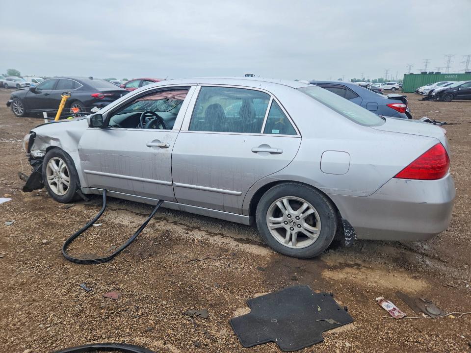 55888396 :رقم المزاد ، 1HGCM56707A004963 vin ، 2007 Honda Accord مزاد بيع