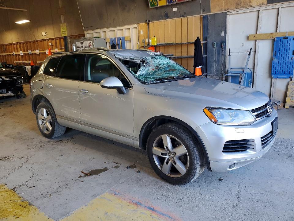 2014 Volkswagen Touareg მანქანა იყიდება აუქციონზე, vin: WVGEF9BP9ED006510, აუქციონის ნომერი: 57540226