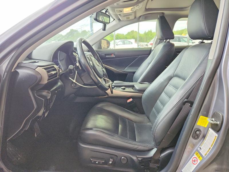 56063406 :رقم المزاد ، JTHCF1D26F5024021 vin ، 2015 Lexus Is مزاد بيع