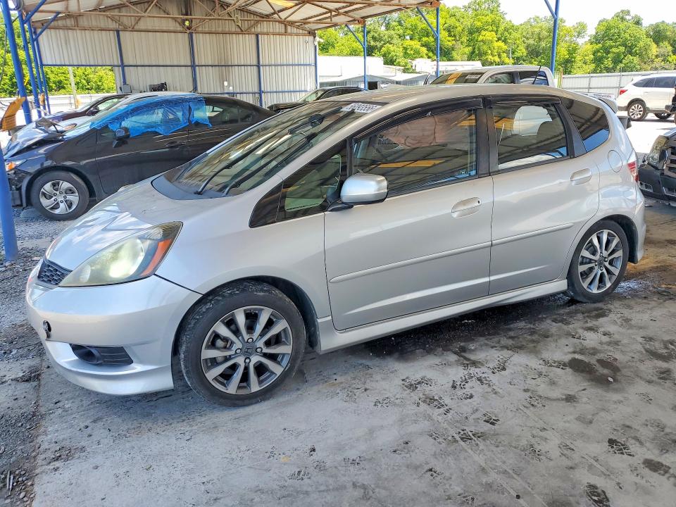 56093556 :رقم المزاد ، JHMGE8H52DC056605 vin ، 2013 Honda Fit مزاد بيع