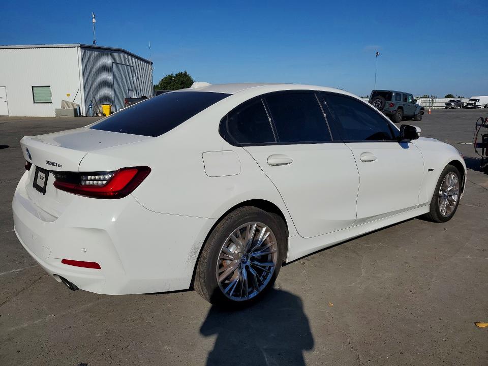 Продаж на аукціоні авто 2023 Bmw 330xe, vin: 3MW39FS00P8C96654, номер лоту: 58820996
