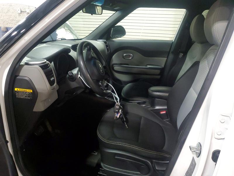 57738526 :رقم المزاد ، KNDJP3A58F7790983 vin ، 2015 Kia Soul مزاد بيع