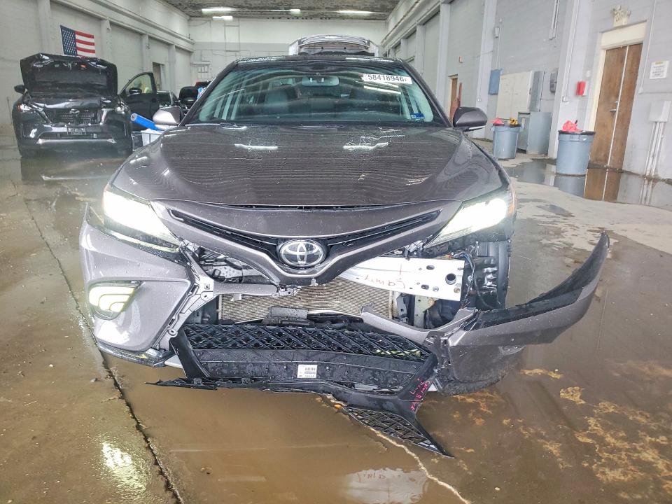 Продажа на аукционе авто 2019 Toyota Camry, vin: 4T1B61HK4KU765867, номер лота: 58418946