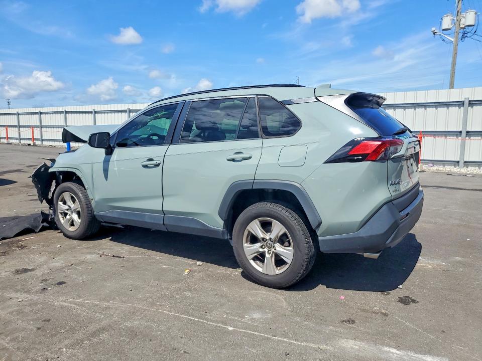 Auction sale of the 2021 Toyota Rav4, vin: 2T3W1RFV0MW136984, lot number: 56695006