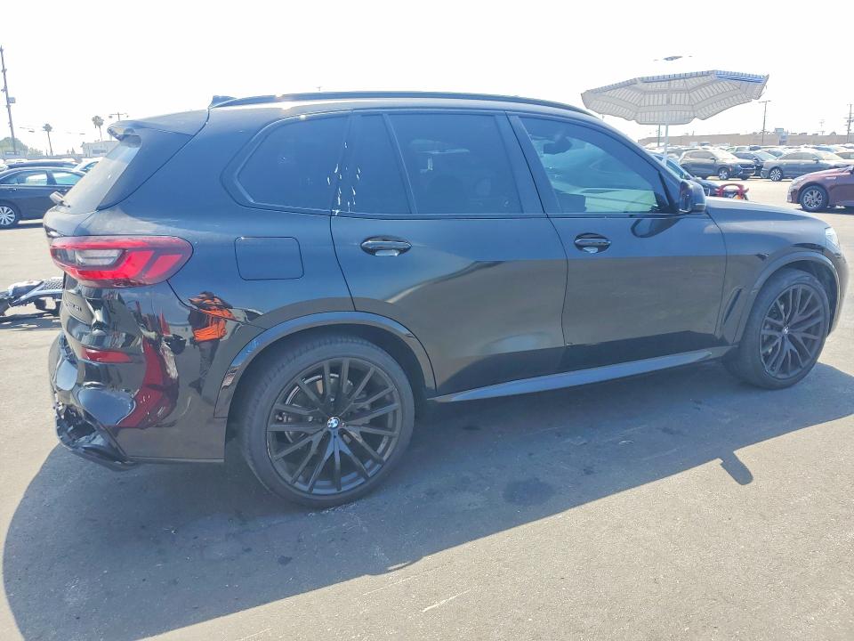 58151726 :رقم المزاد ، 5UXCR4C03M9G06563 vin ، 2021 Bmw X5 مزاد بيع