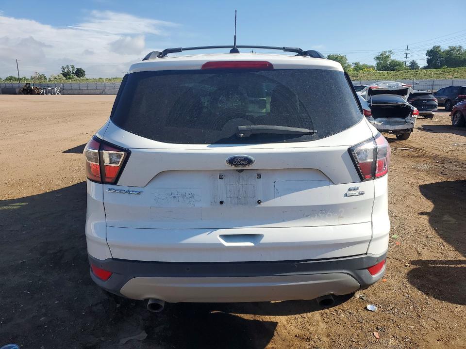 56269016 :رقم المزاد ، 1FMCU9G92HUE08414 vin ، 2017 Ford Escape مزاد بيع