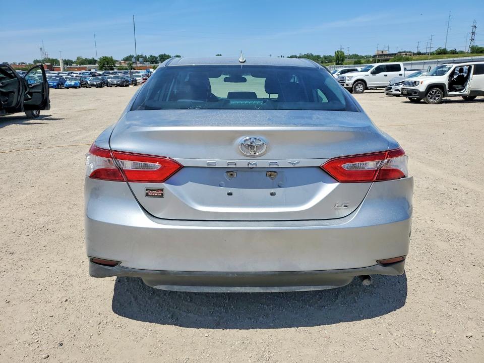 2019 Toyota Camry მანქანა იყიდება აუქციონზე, vin: 4T1B11HK2KU790698, აუქციონის ნომერი: 55642176