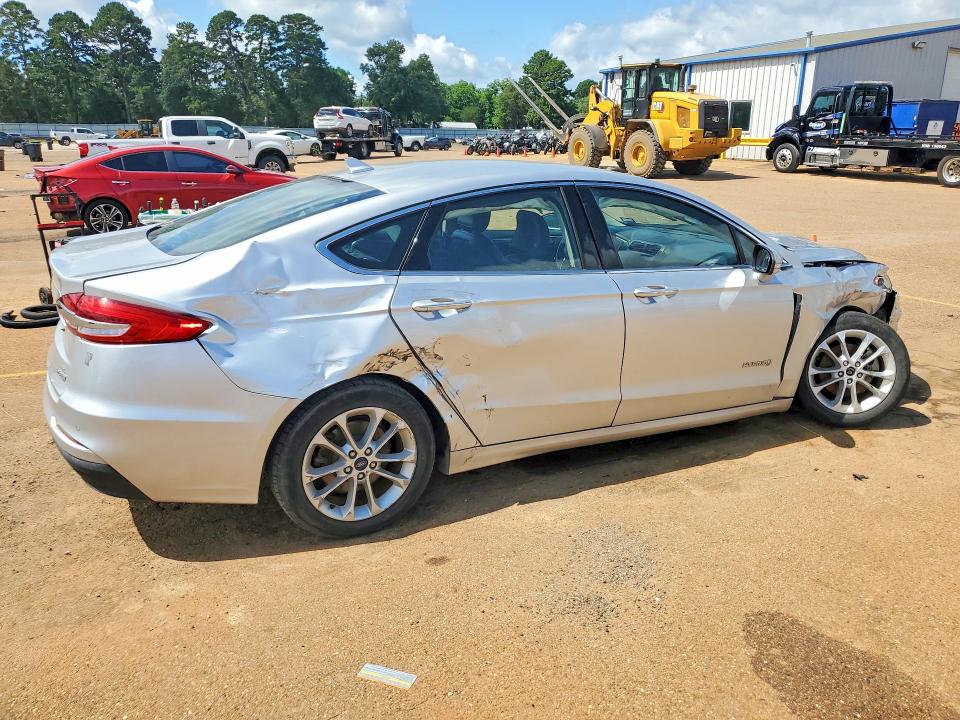 Продажа на аукционе авто 2019 Ford Fusion, vin: 3FA6P0MU0KR118125, номер лота: 57028456
