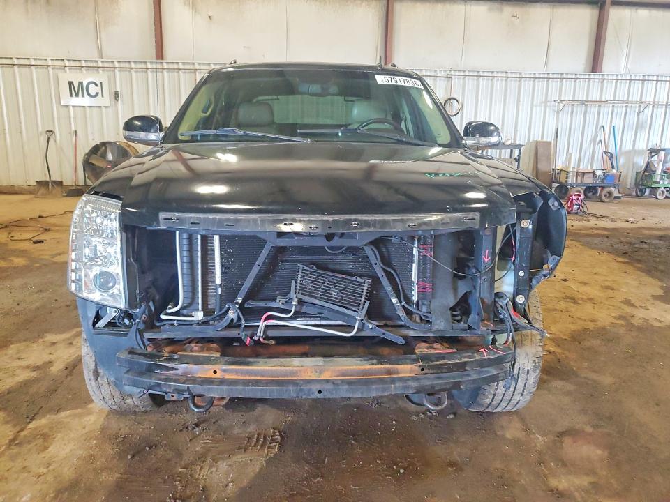 57917836 :رقم المزاد ، 3GYT4MEFXBG306721 vin ، 2011 Cadillac Escalade مزاد بيع