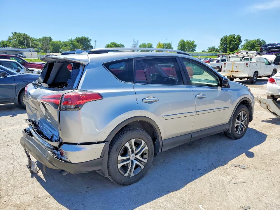 55558736 :رقم المزاد ، JTMZFREV6JJ166369 vin ، 2018 Toyota Rav4 مزاد بيع
