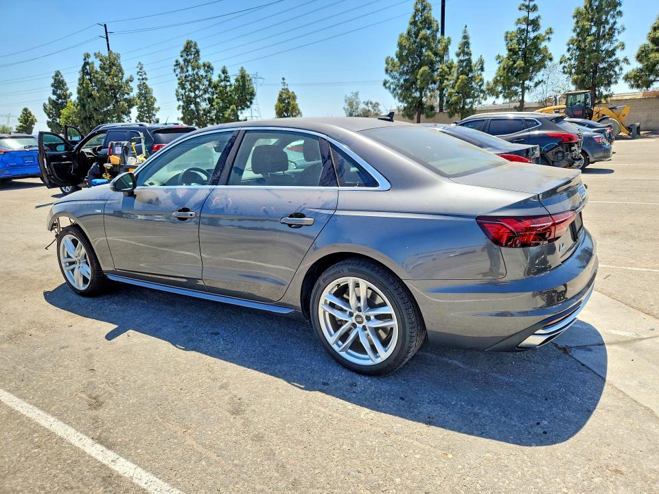 Продаж на аукціоні авто 2021 Audi A4, vin: WAUEAAF43MA078806, номер лоту: 55545916