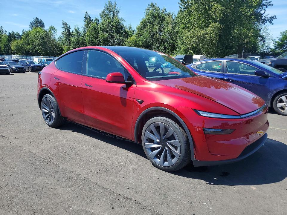 55721626 :رقم المزاد ، 7SAYGDEE3TF598927 vin ، 2026 Tesla Model Y مزاد بيع