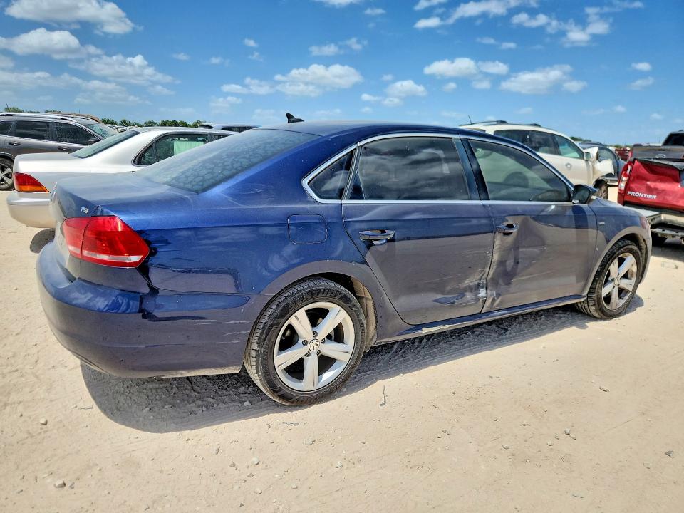 2015 Volkswagen Passat მანქანა იყიდება აუქციონზე, vin: 1VWAT7A36FC117714, აუქციონის ნომერი: 54955986