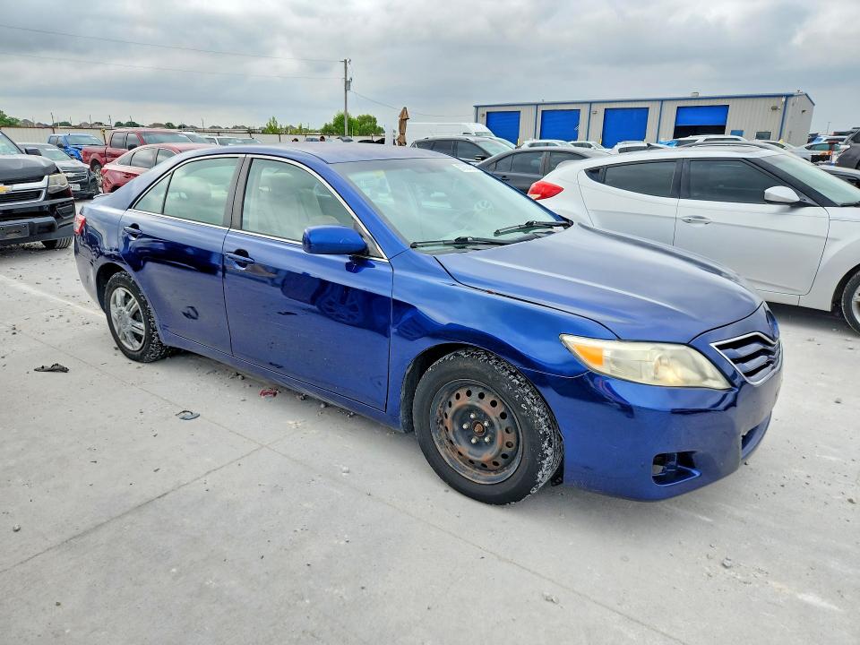 57624216 :رقم المزاد ، 4T4BF3EKXBR149354 vin ، 2011 Toyota Camry مزاد بيع