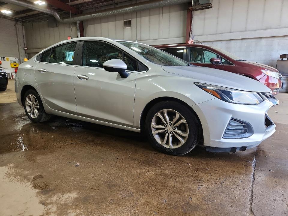 54418886 :رقم المزاد ، 1G1BE5SM8K7141912 vin ، 2019 Chevrolet Cruze مزاد بيع