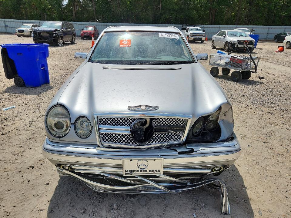 57129286 :رقم المزاد ، WDBJF65H4XA763288 vin ، 1999 Mercedes-benz E مزاد بيع