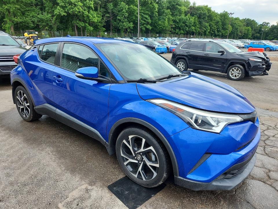 56473846 :رقم المزاد ، NMTKHMBXXJR053756 vin ، 2018 Toyota C-hr مزاد بيع