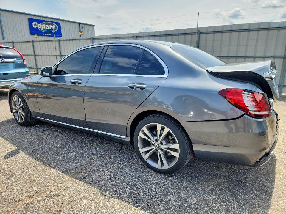 55712646 :رقم المزاد ، W1KWF8DB5MR618750 vin ، 2021 Mercedes-benz C مزاد بيع