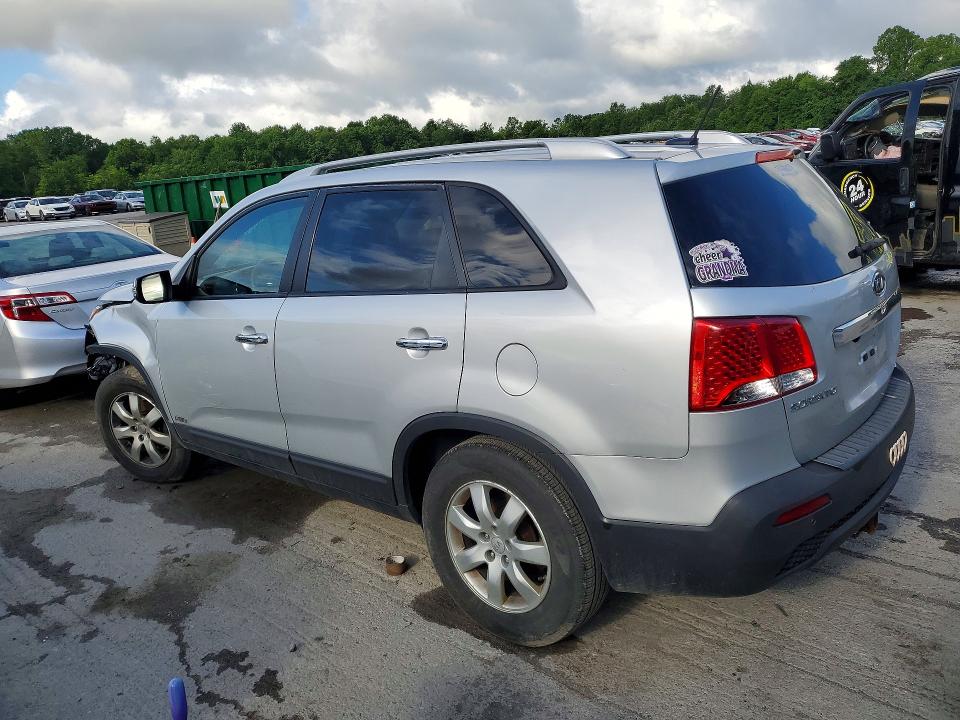 2013 Kia Sorento მანქანა იყიდება აუქციონზე, vin: 5XYKTCA64DG343057, აუქციონის ნომერი: 57327636