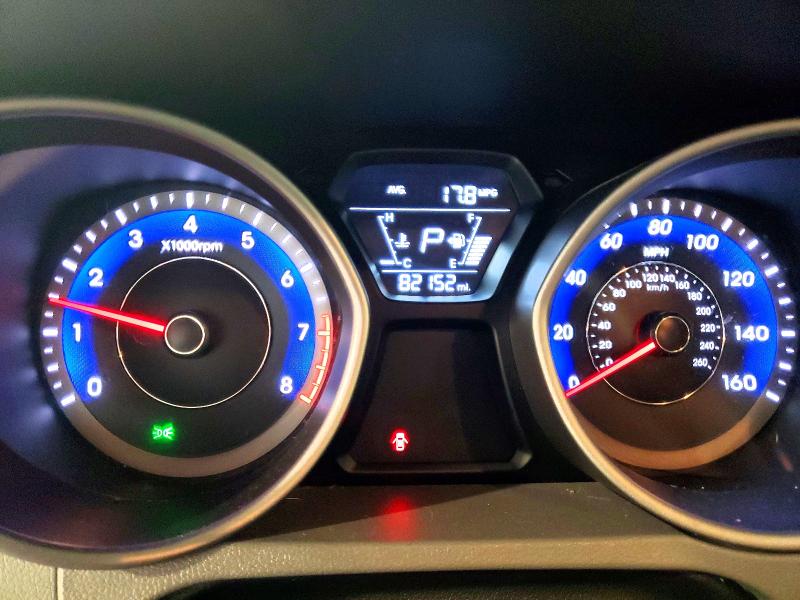 57135826 :رقم المزاد ، KMHDH4AH0FU238269 vin ، 2015 Hyundai Elantra مزاد بيع