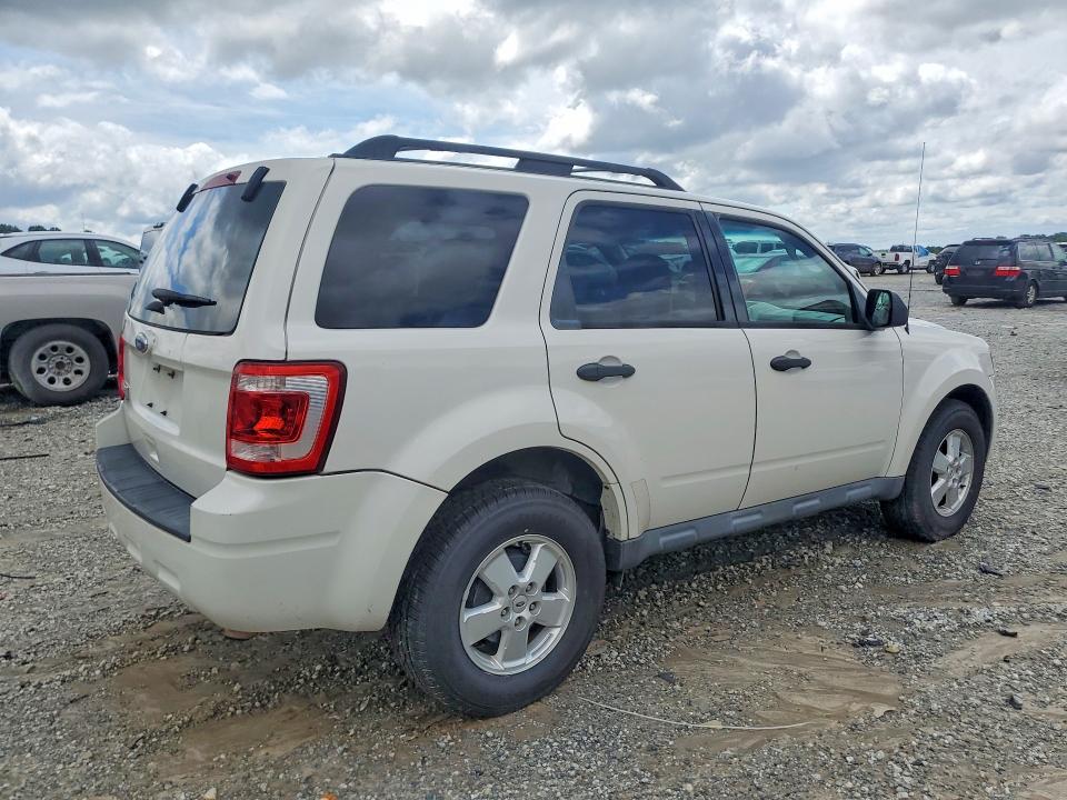 2012 Ford Escape მანქანა იყიდება აუქციონზე, vin: 1FMCU0D7XCKC35860, აუქციონის ნომერი: 57558566