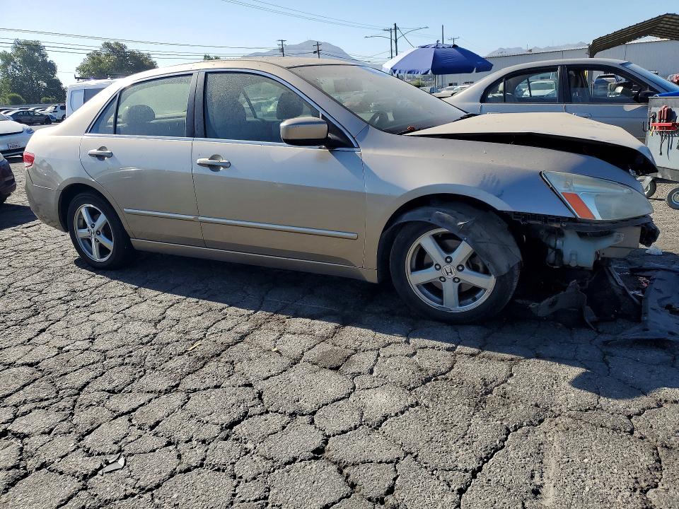 57590006 :رقم المزاد ، JHMCM56824C002332 vin ، 2004 Honda Accord Ex مزاد بيع