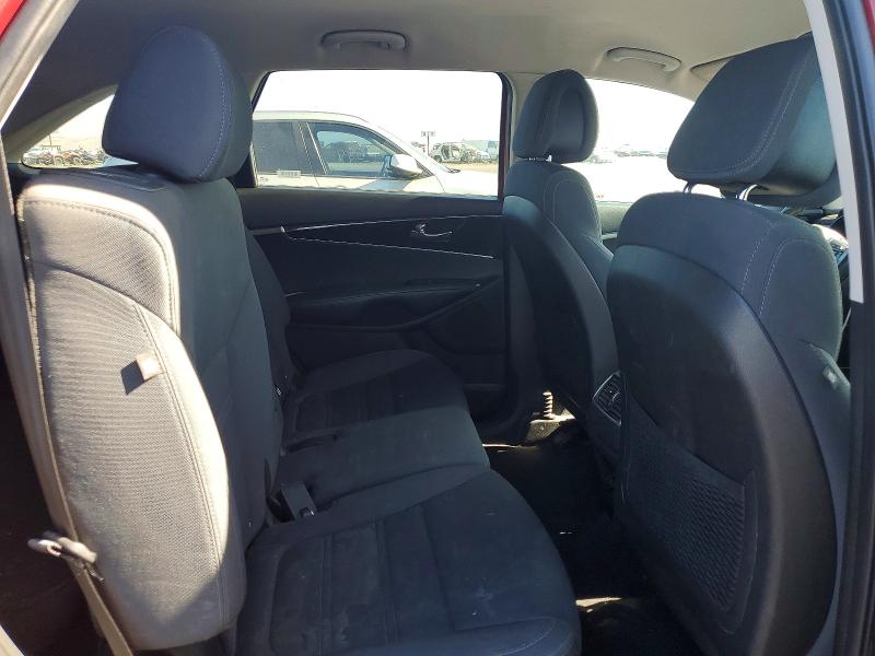 58295356 :رقم المزاد ، 5XYPGDA52HG195827 vin ، 2017 Kia Sorento مزاد بيع