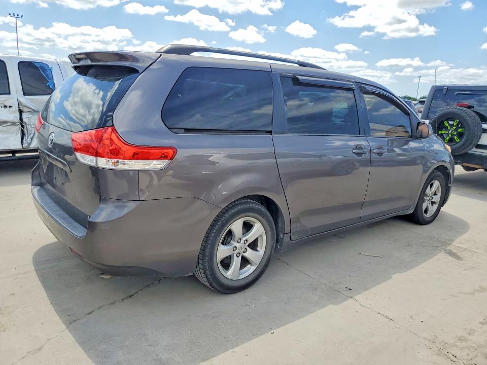 Aukcja sprzedaży 2012 Toyota Sienna, vin: 5TDKK3DC1CS216885, numer aukcji: 55548156
