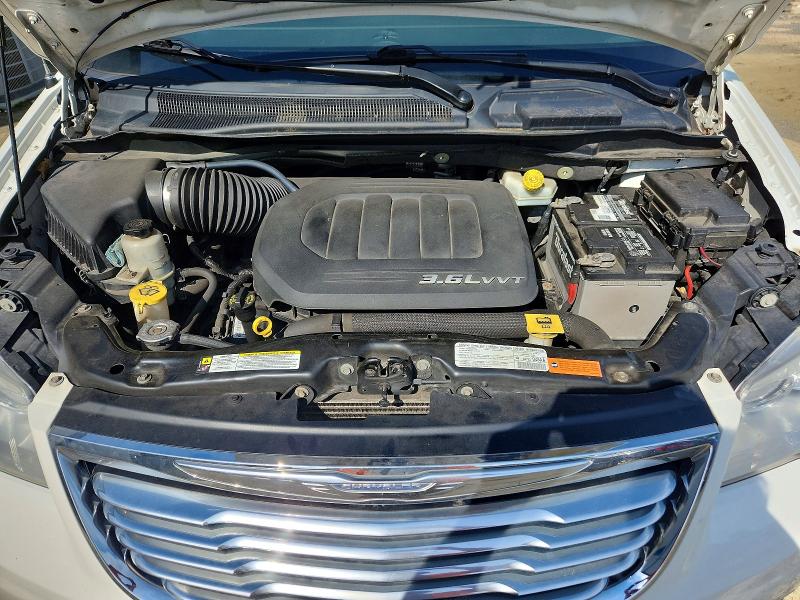 58843916 :رقم المزاد ، 2C4RC1GG1DR531257 vin ، 2013 Chrysler Town & Country مزاد بيع