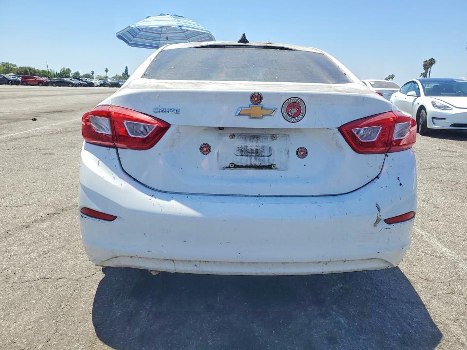 2017 Chevrolet Cruze მანქანა იყიდება აუქციონზე, vin: 1G1BC5SM8H7128852, აუქციონის ნომერი: 57754716