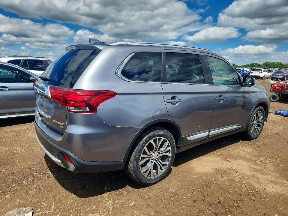 57946806 :رقم المزاد ، JA4AD3A32HZ070846 vin ، 2017 Mitsubishi Outlander مزاد بيع
