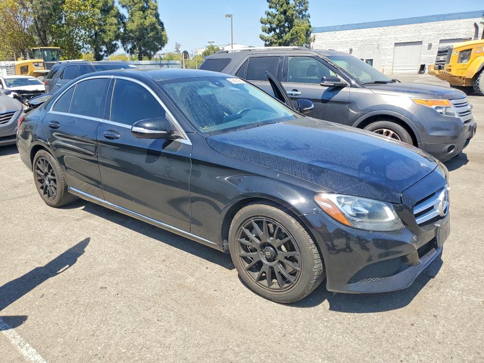 58424286 :رقم المزاد ، 55SWF4JB4FU072716 vin ، 2015 Mercedes-benz C مزاد بيع