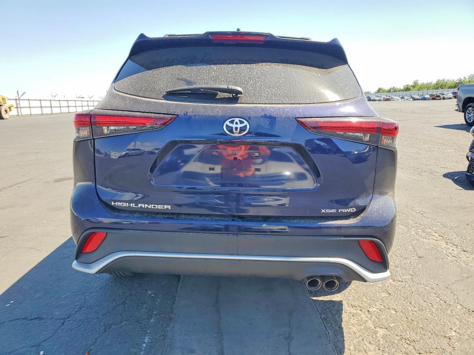 2024 Toyota Highlander მანქანა იყიდება აუქციონზე, vin: 5TDKDRBH1RS557062, აუქციონის ნომერი: 56710316