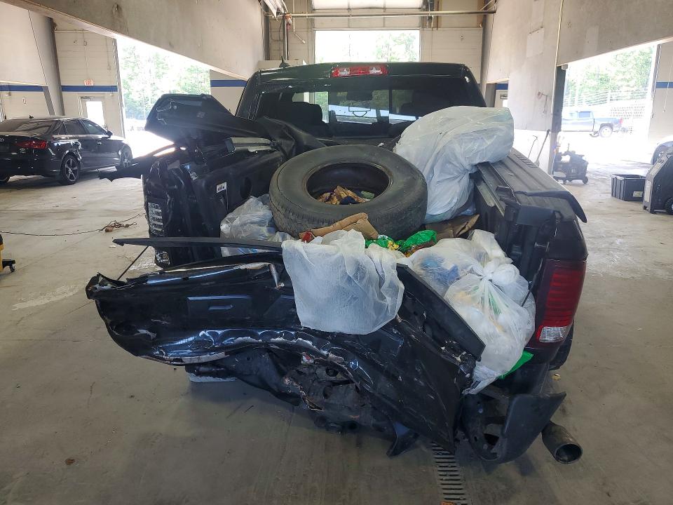 56493676 :رقم المزاد ، 1C6RR7YT8HS814005 vin ، 2017 Ram 1500 مزاد بيع