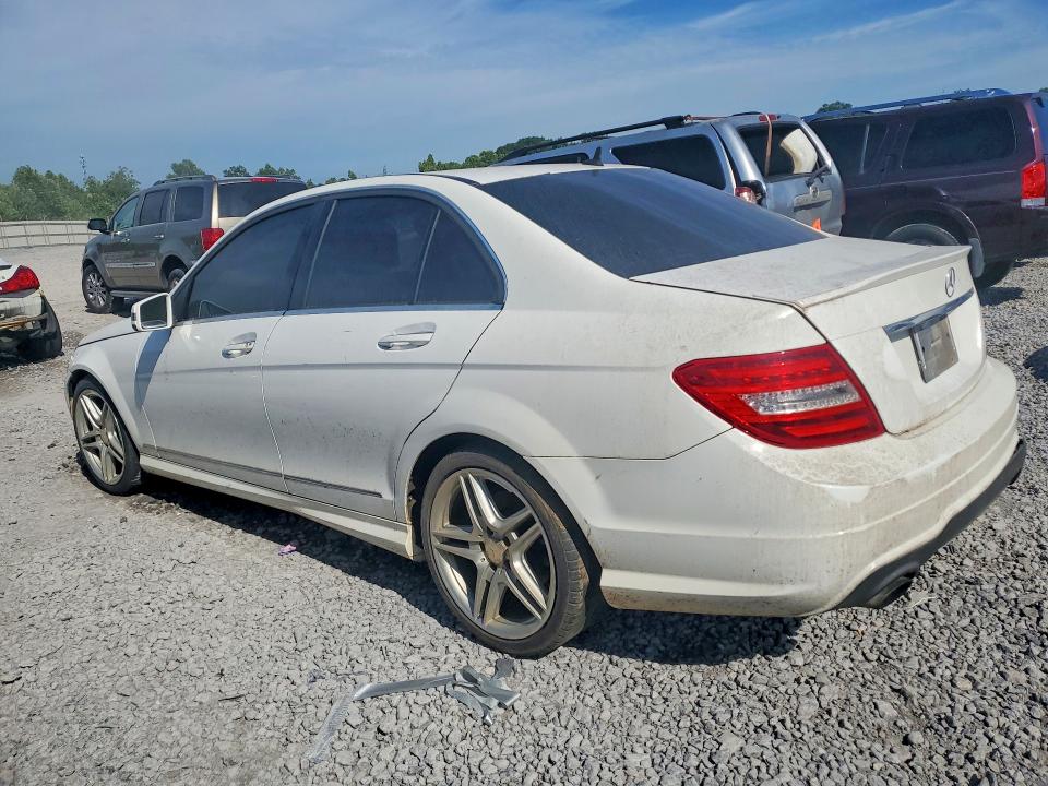 58385946 :رقم المزاد ، WDDGF4HB4ER305701 vin ، 2014 Mercedes-benz C مزاد بيع