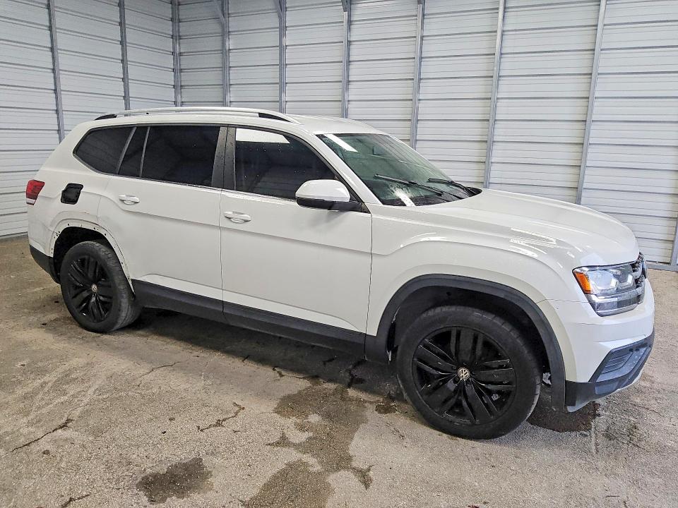 2018 Volkswagen Atlas მანქანა იყიდება აუქციონზე, vin: 1V2AP2CA1JC547227, აუქციონის ნომერი: 53713706