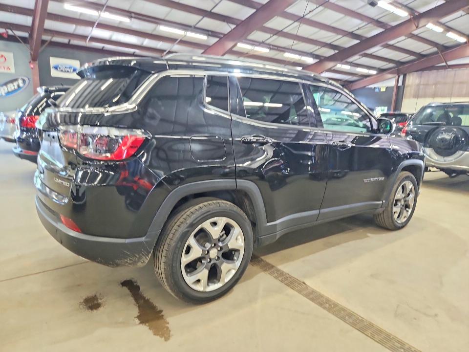 58871816 :رقم المزاد ، 3C4NJDCB5MT596299 vin ، 2021 Jeep Compass مزاد بيع