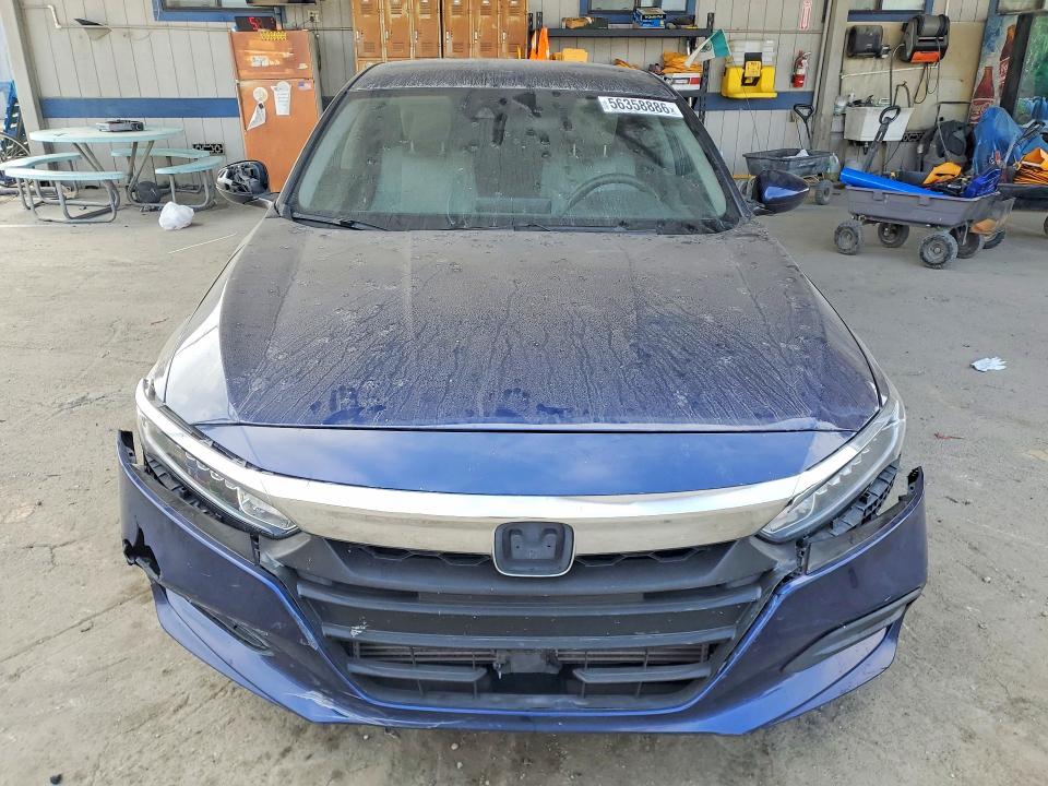56358886 :رقم المزاد ، 1HGCV1F11JA154413 vin ، 2018 Honda Accord مزاد بيع