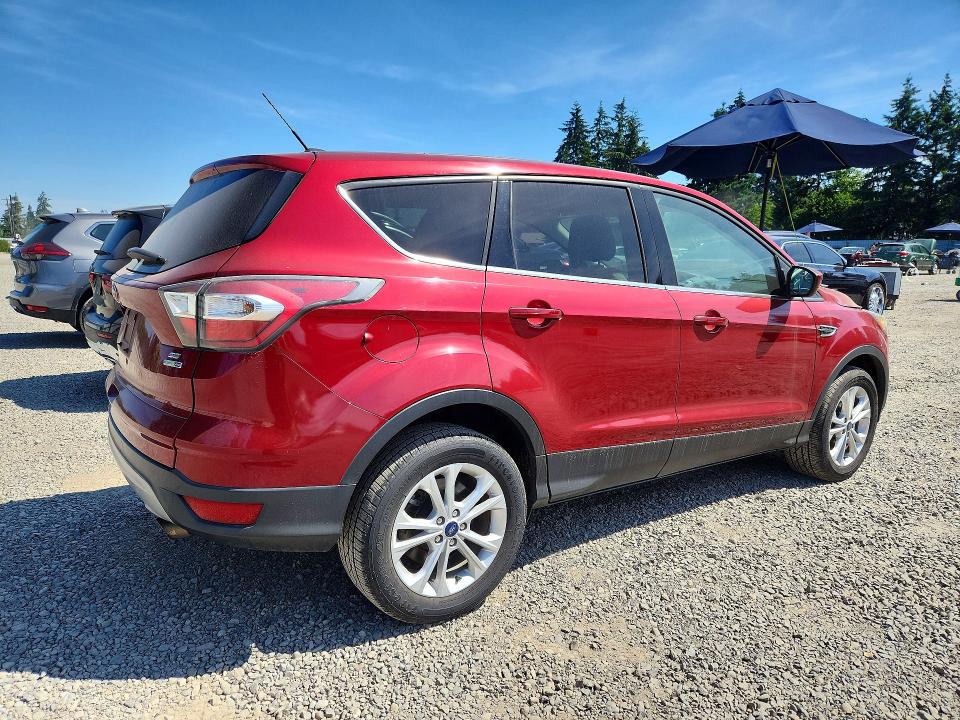 Продажа на аукционе авто 2017 Ford Escape, vin: 1FMCU9GD8HUA95227, номер лота: 58600916
