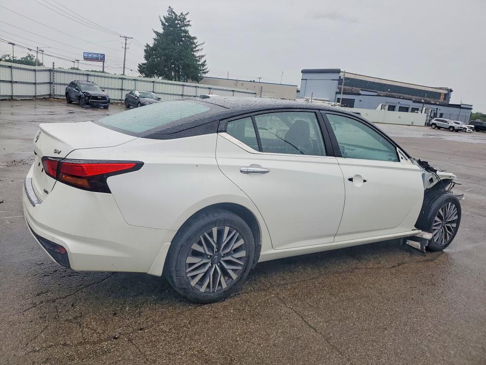58834716 :رقم المزاد ، 1N4BL4DW8PN417553 vin ، 2023 Nissan Altima مزاد بيع