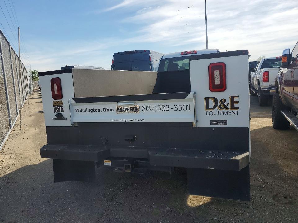 55570256 :رقم المزاد ، 1GB3KSE70SF142054 vin ، 2025 Chevrolet Silverado مزاد بيع