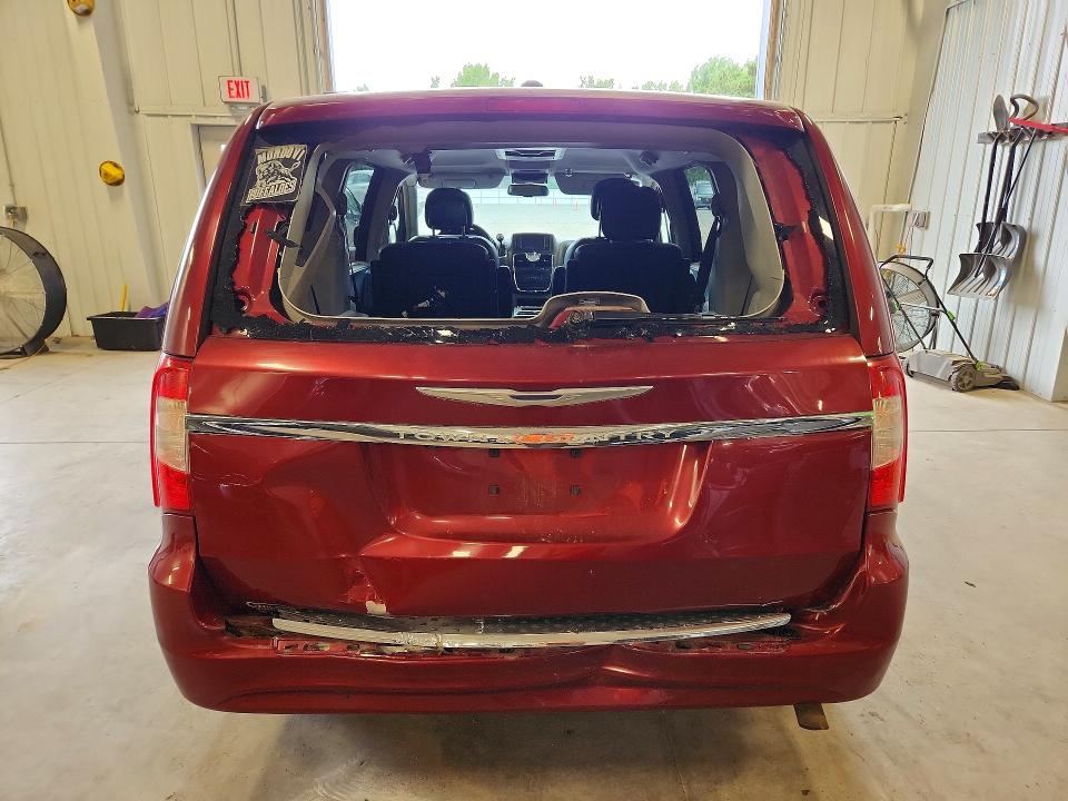 57736856 :رقم المزاد ، 2C4RC1BG5FR662881 vin ، 2015 Chrysler Town & Country مزاد بيع